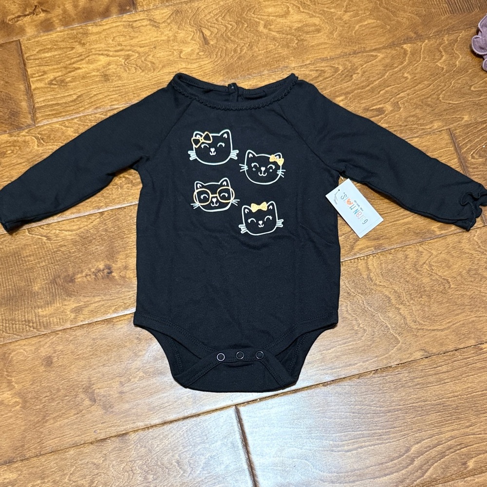 NWT Size 18M Garanimals Black with Gold Cat Print Onesie
